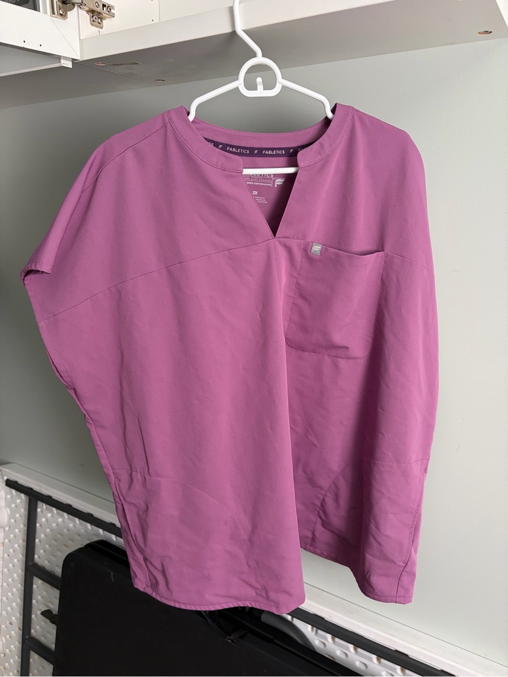 Fabletics Women's Evolve Oversized Scrub Top